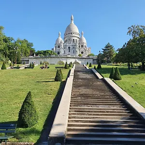 Le Nid De Montmartre Paris